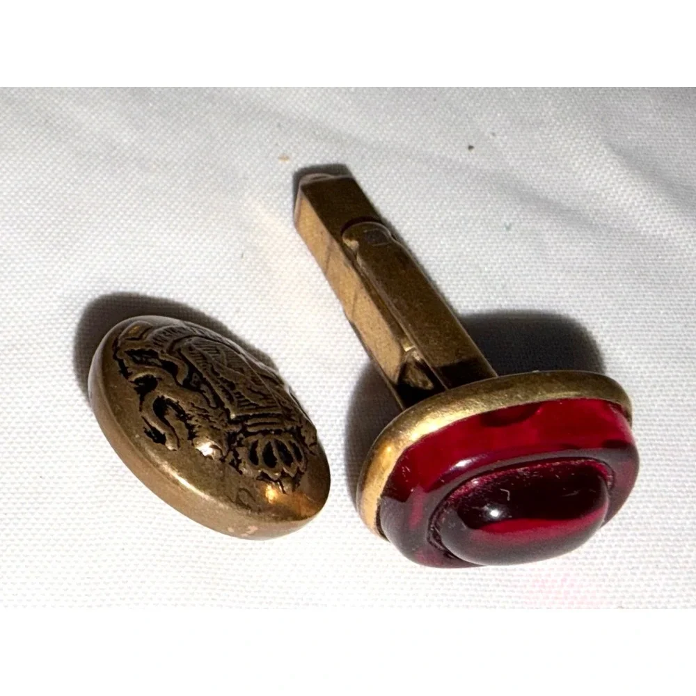Vintage Jewelry Accessories & Lapel Pin Lot -